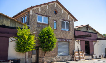 LOCAL COMMERCIAL VILLETTE 15 PIÈCES 320 M²