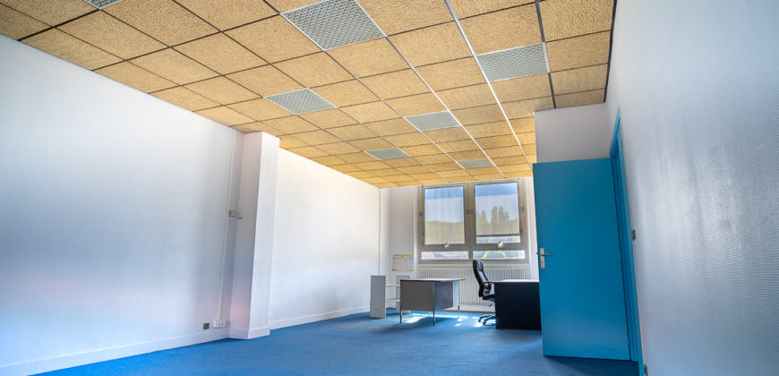LOCAL COMMERCIAL VILLETTE 15 PIÈCES 320 M²